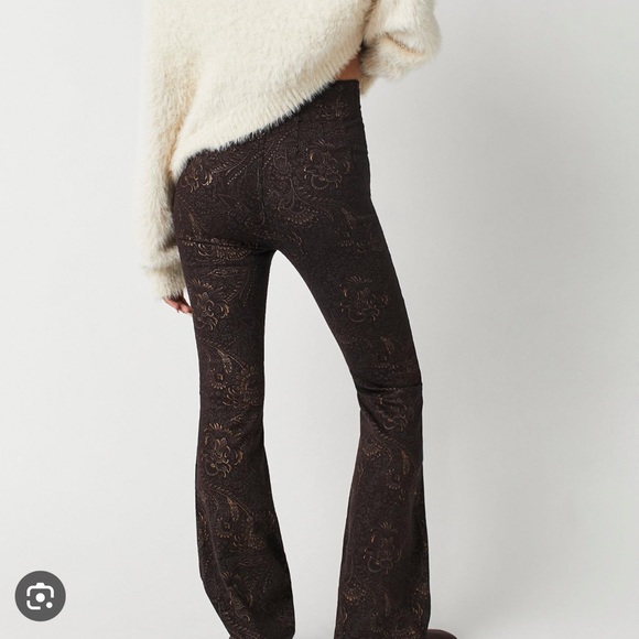 Free People High Rise Flare Jayde Printed Metallic Gold Foil Pants Jeans - Picture 3 of 9